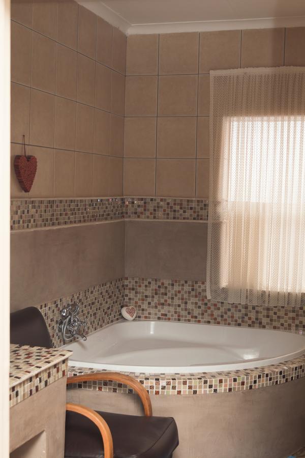 Annie'S Boutique Guesthouse And Garden Spa 哈特比斯普特 外观 照片